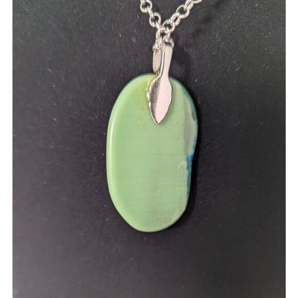 Dichroic glass Large  pendant  SP bail and 24" chain green and green bubbles - Picture 8 of 8